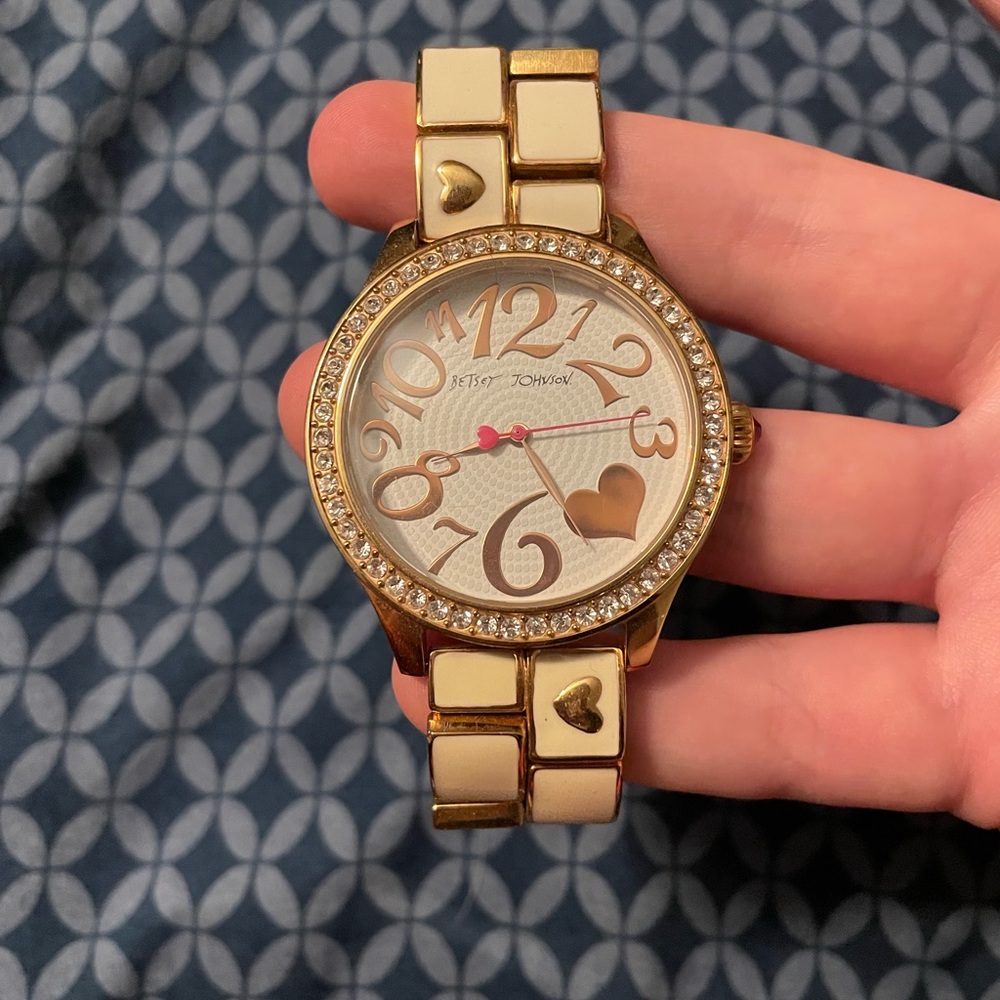 Betsey Johnson white link wrist watch